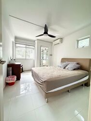 Blk 323 Woodlands Street 32 (Woodlands), HDB Executive #538064111